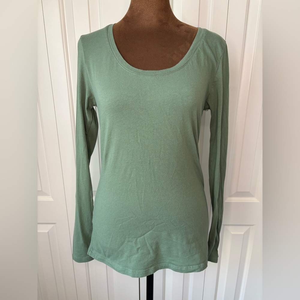 Active Basic Sage Long Sleeve Tee